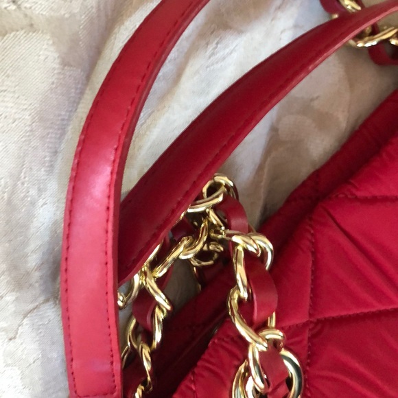 Talbot Bag Fabulous Red.Great for Valentines Day - Picture 5 of 7